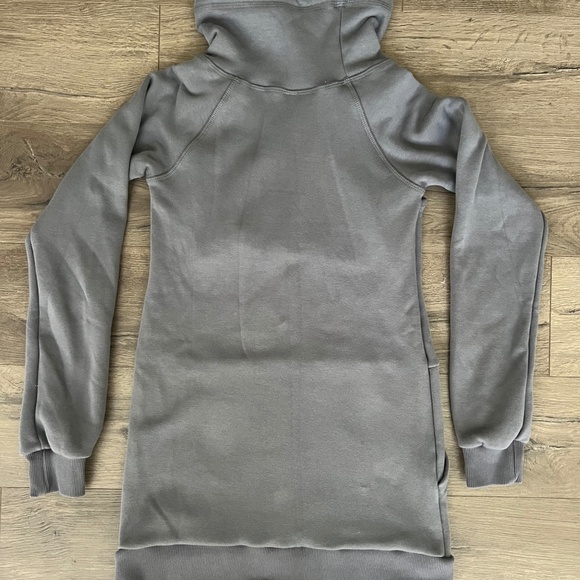 Latched Mama Gray Oversized Hoodie - Picture 2 of 6